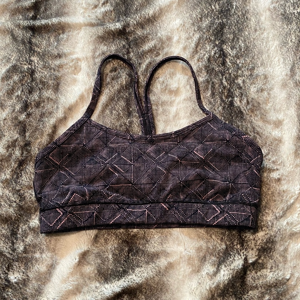 Lululemon sports bra
